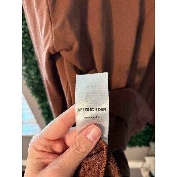 Aelfric Eden Raining Hearts Skeleton Hoodie Sz XL - Picture 5 of 6